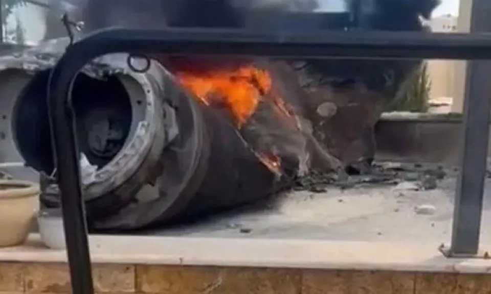 5 إصابات وأضرار بمنازل ومركبات جراء سقوط أجسام و شظايا في الأردن.. تفاصيل