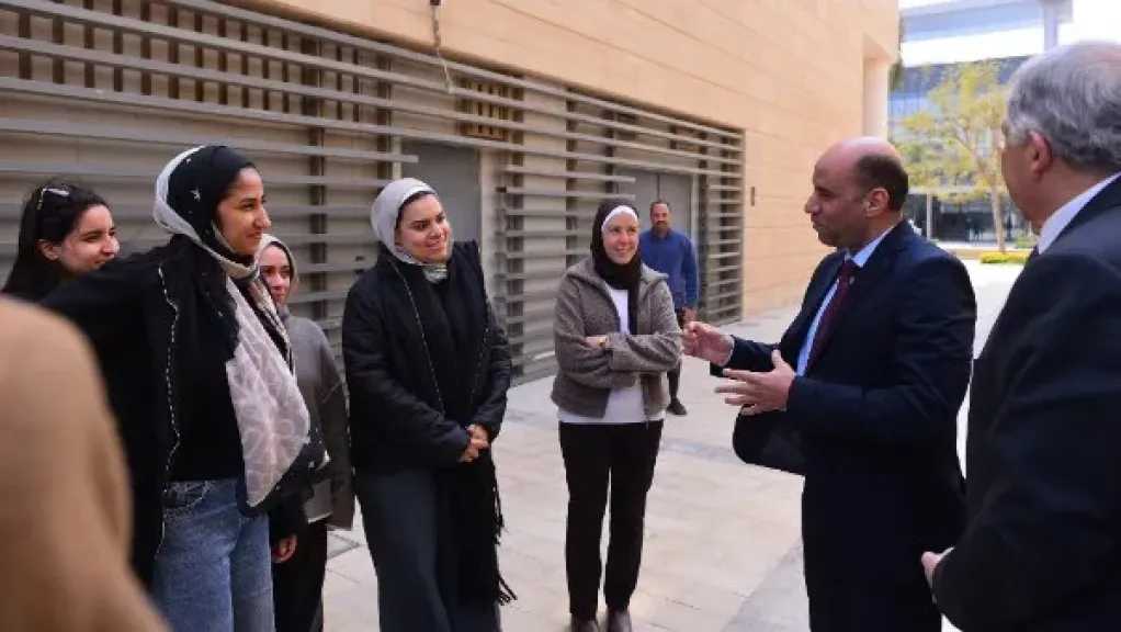 حسن رداد: تسليم ذوي همم عقود توظيف لدمجهم في سوق العمل