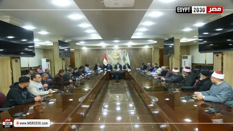محافظ كفر الشيخ: وضع خريطة طريق شاملة لإدارة المخلفات والنظافة