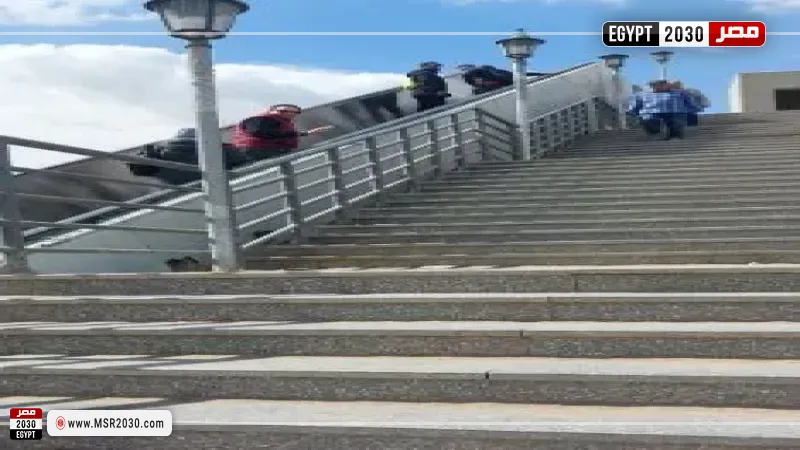 جهاز 6 أكتوبر: تشغيل السلالم الكهربائية بكباري مشاة طريق الواحات