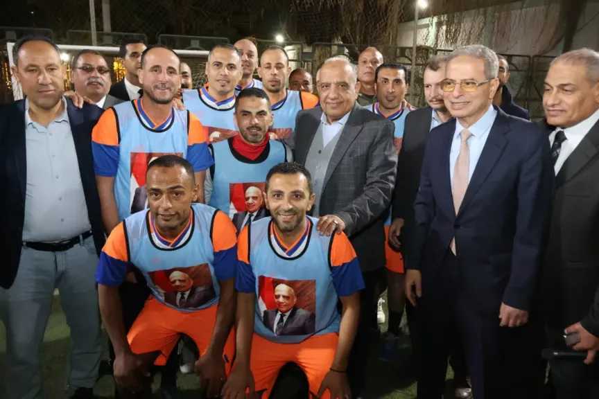 وزير الكهرباء يكرم العاملين بالشركات وفرق رفع الأثقال ويفتتح الدورة الرمضانية لكرة القدم