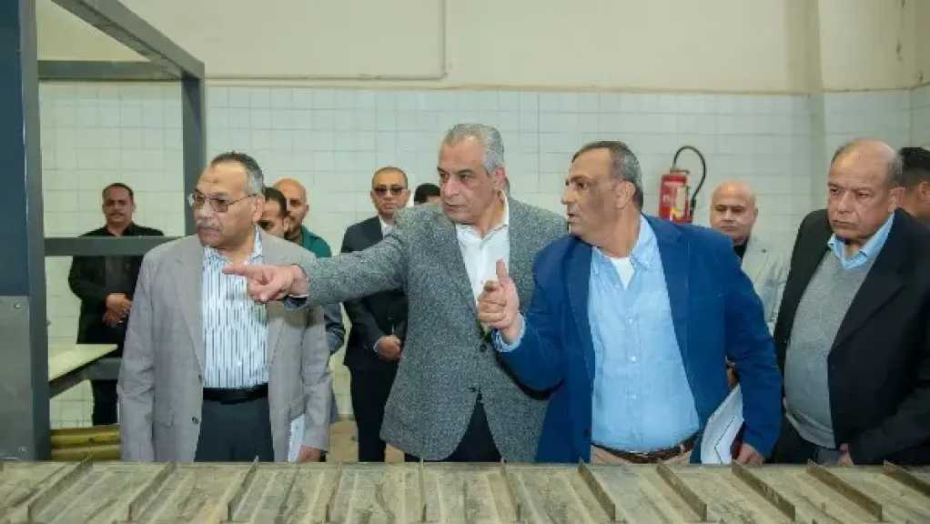 أثناء تفقد مصنع 99 الحربي.. توجيهات باستخدام الذكاء الاصطناعي لتطوير خطوط الإنتاج في شركات الإنتاج الحربي