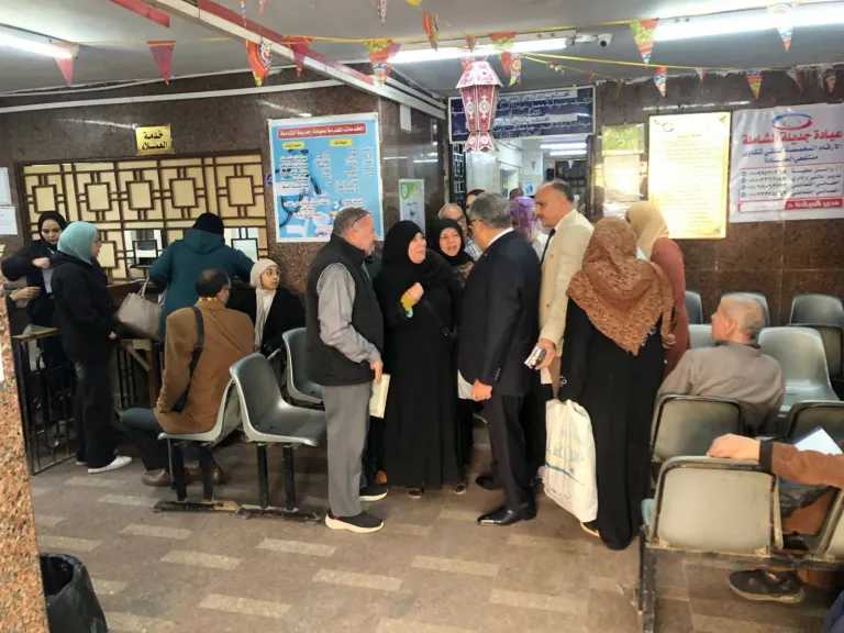 محافظ الدقهلية في زيارة مفاجئة لعيادة التأمين الصحي بجديلة