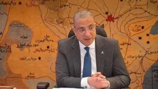 محافظ الجيزة يتابع أعمال رصف طريق الأوتوستراد بمنطقة... محافظ الجيزة يتابع أعمال رصف طريق الأوتوستراد بمنطقة عرب أبو ساعد بالصف