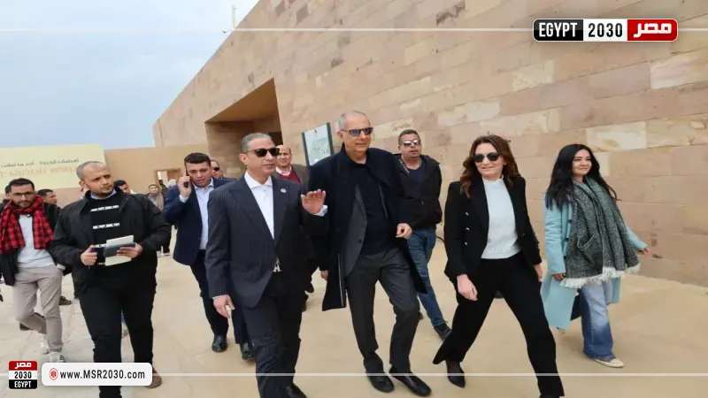 جانب من جولة المحافظ