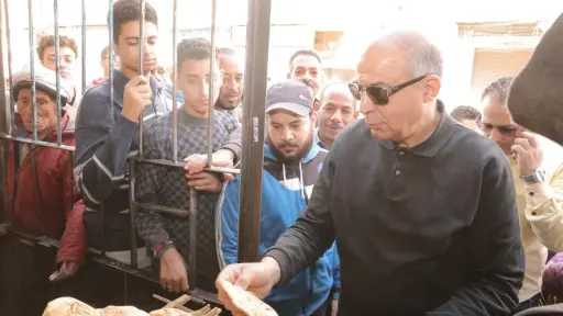 محافظ المنيا يوجّه بتكثيف الحملات الرقابية على المخابز والأسواق طوال شهر رمضان