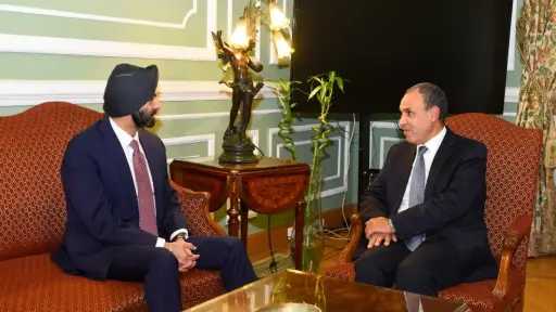 رئيس البنك الدولي يثني على الأداء الاقتصادي الذي... رئيس البنك الدولي يثني على الأداء الاقتصادي الذي حققته مصر في ظل التحديات الإقليمية والدولية