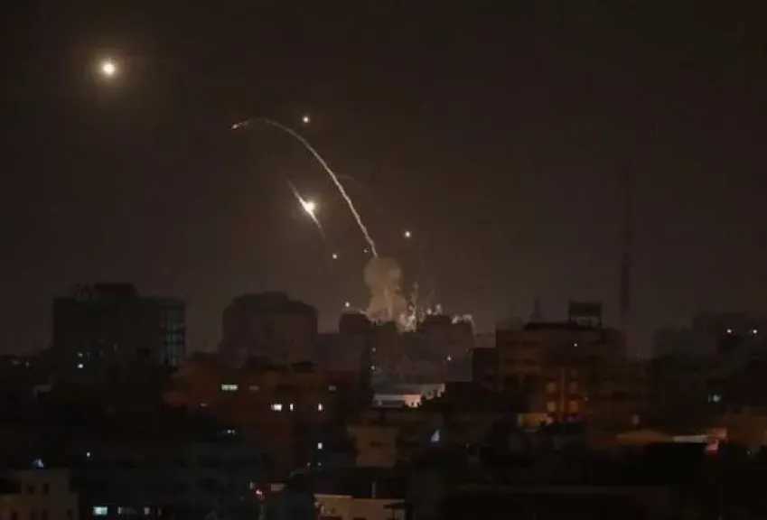 مكتب دبي الإعلامي: الأصوات المسموعة في أنحاء الإمارة ناتجة عن عمليات اعتراض للدفاع الجوي