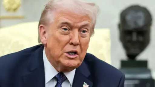 ترامب: لم نضع خطة إخلاء للسفارات لأن الحرب... ترامب: لم نضع خطة إخلاء للسفارات لأن الحرب مع إيران تطورت بسرعة