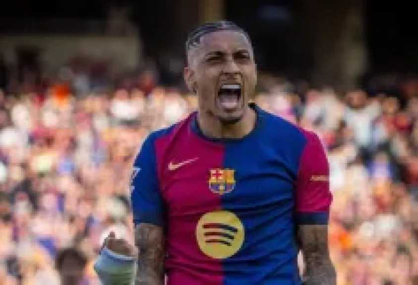 رغم وداع الكأس.. رافينيا يتحدى الإحباط برسالة ثقة لجماهير برشلونة