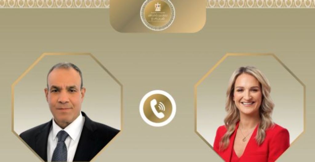 وزير الخارجية ونظيرته الأيرلندية