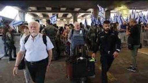 «جيروزاليم بوست»: أكثر من ألف شخص اضطروا لمغادة منازلهم في بئر السبع