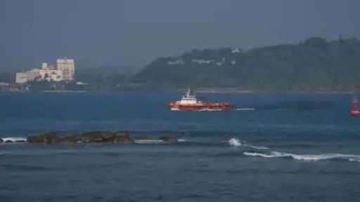 سريلانكا: انتشال جثث 87 بحارا إيرانيا من الفرقاطة التي أغرقتها الغواصة الأمريكية