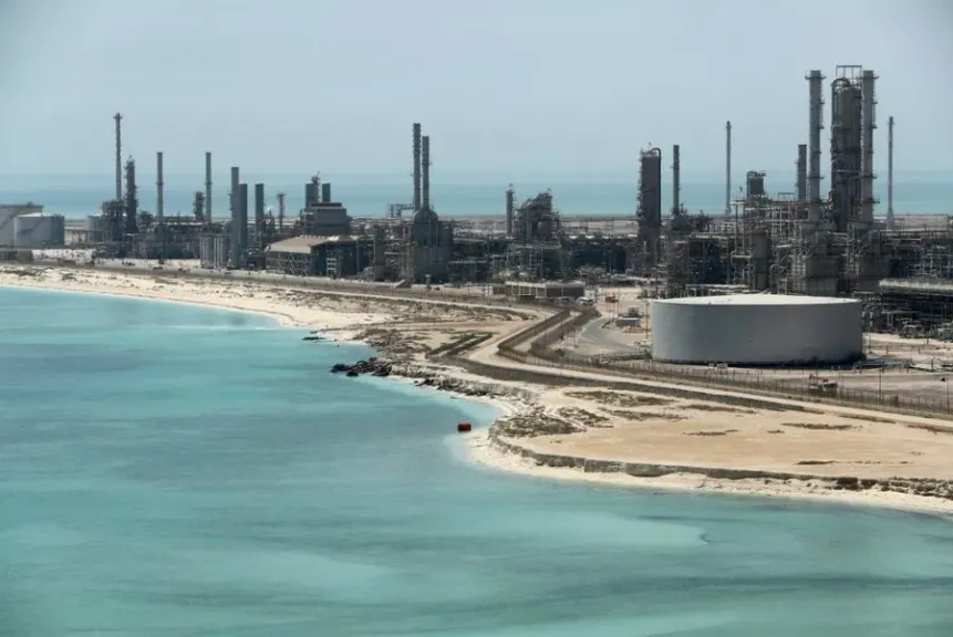 السعودية: محاولة استهداف مصفاة رأس تنورة لم تؤثر على الإمدادات
