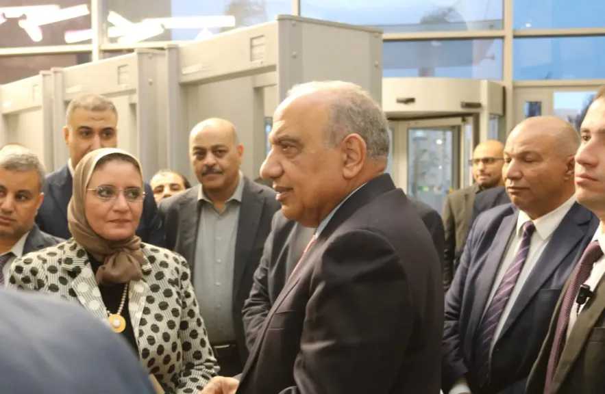 وزير الكهرباء يشارك العاملين بالمركز القومي للتحكم فى الطاقة إفطارهم ويتابع سير العمل