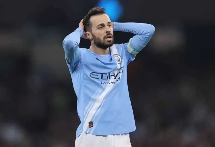 برناردو سيلفا ينتقد إهدار الفرص بعد تعادل مانشستر سيتي أمام نوتينجهام