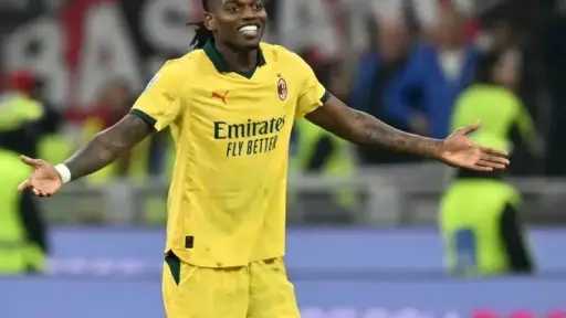 ميلان يتحرك لتحصين لياو بعقد ضخم.. والشرط الجزائي كلمة السر