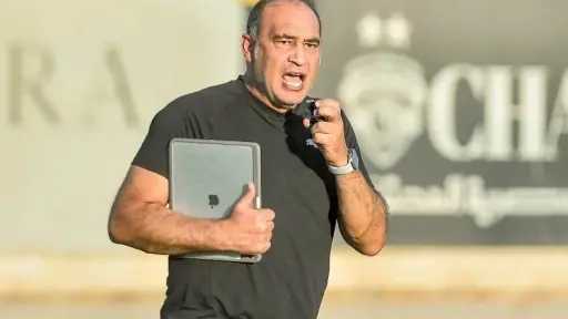 سيراميكا كليوباترا يعلن تمديد عقد علي ماهر