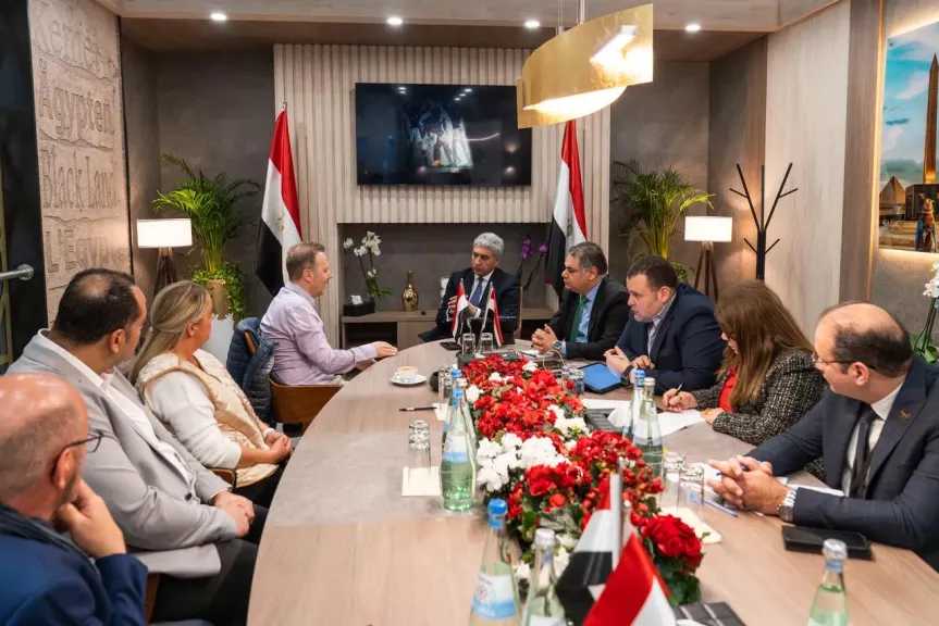 وزير السياحة يلتقي بقيادات الاتحاد الفيدرالي لصناعة السياحة الألمانية وكبار منظمي الرحلات العاملين بالسوق الألماني والأوروبي