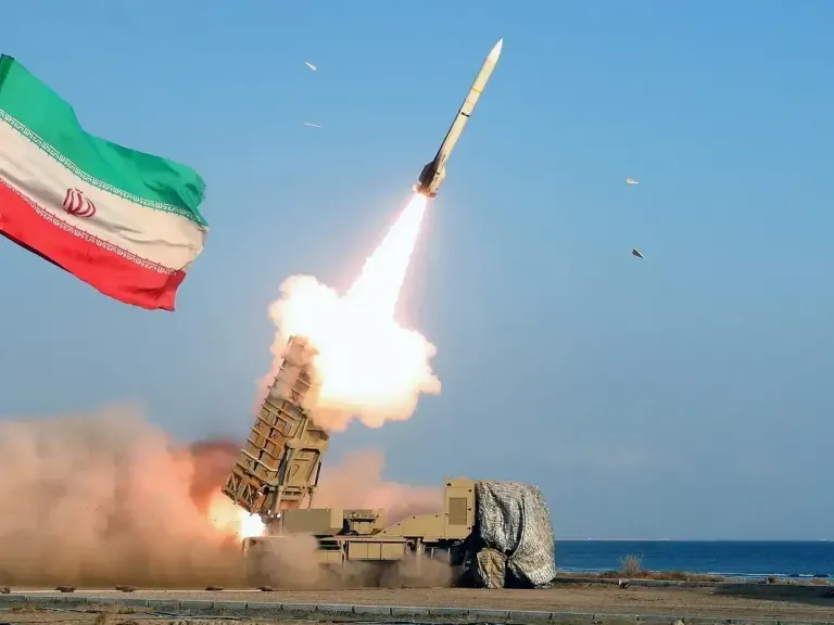 إيران