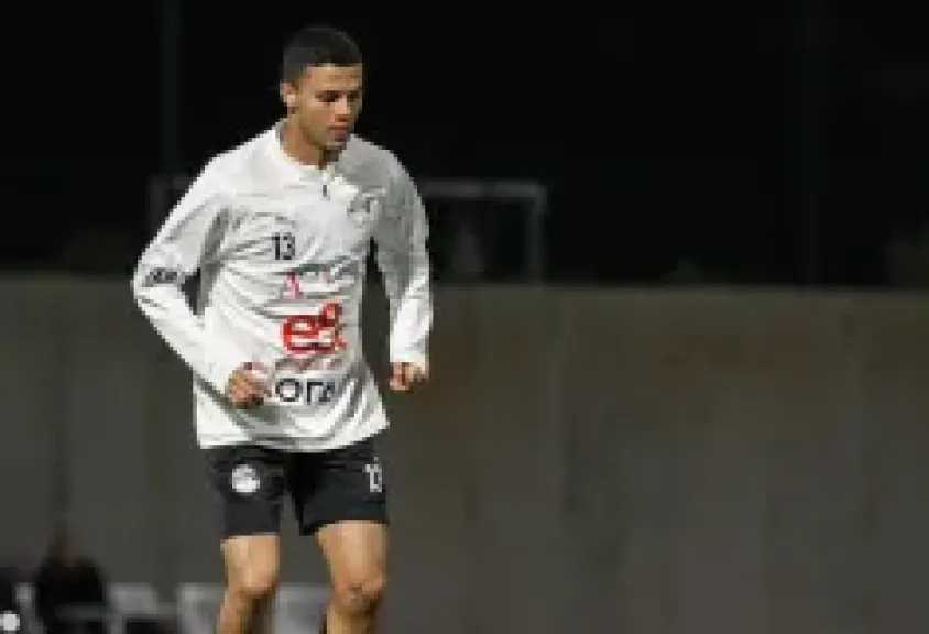 محمد شحاتة يعتذر لجماهير الزمالك بعد الطرد أمام الاتحاد السكندري