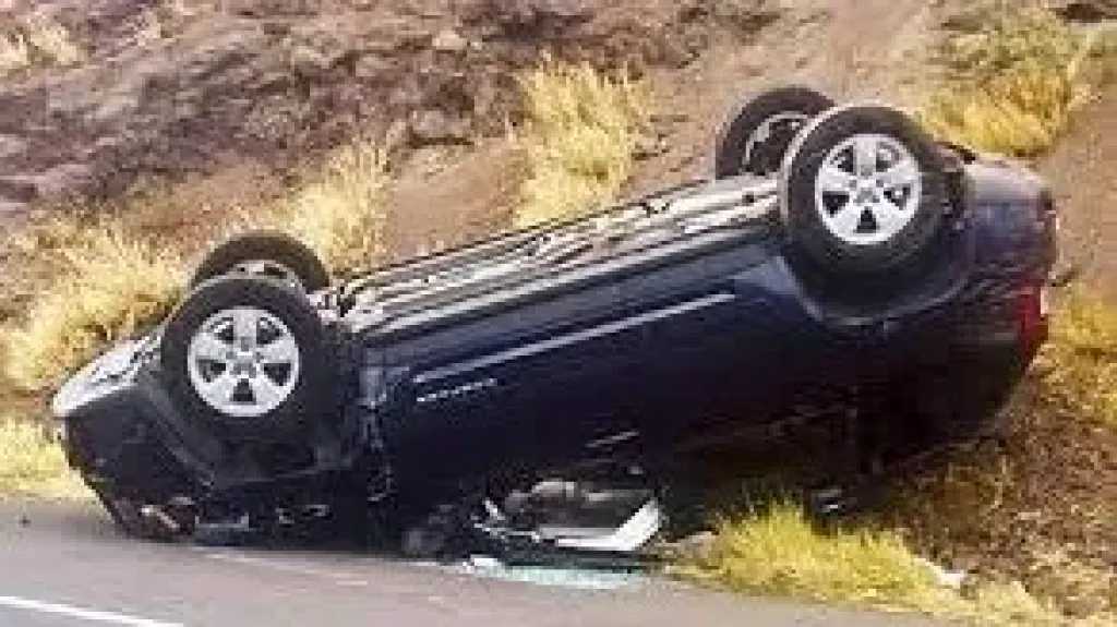 مصرع أب ونجله في حادث انقلاب سيارة على طريق ”إدفو – مرسى علم”