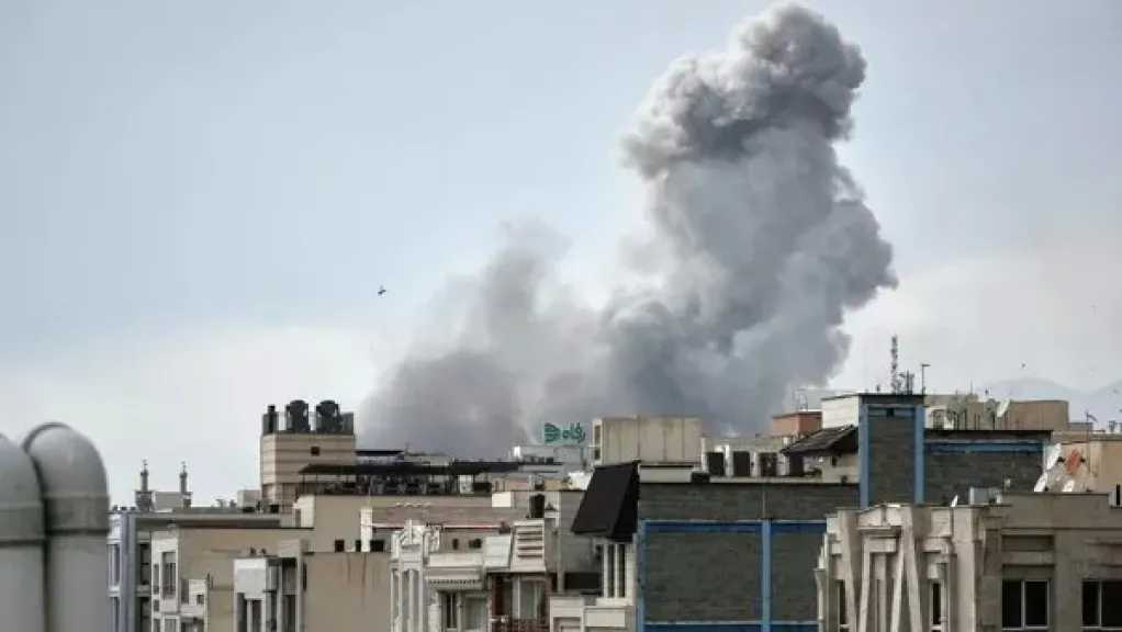 جيش الاحتلال يعلن قصف مركز قيادة الدفاع الجوي للحرس الثوري في طهران