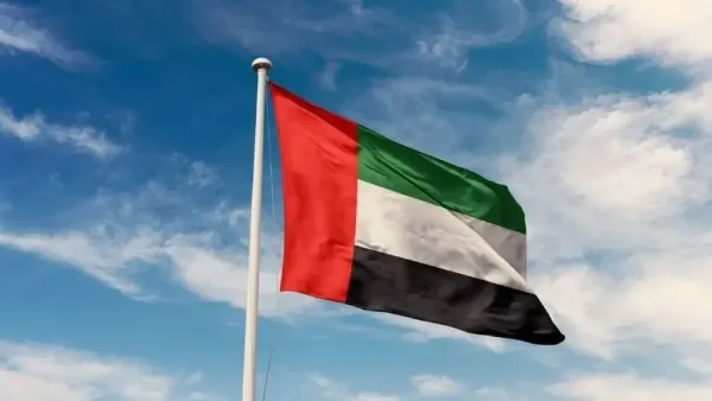 هجوم إيراني بـ 16 صاروخا و121 طائرة مسيرة على الإمارات