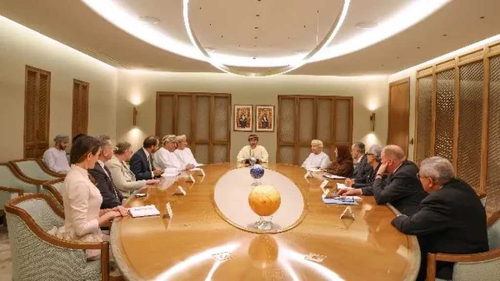 سلطنة عمان: يجب مواصلة الضغوط السياسية والدبلوماسية لصالح إيقاف الحرب