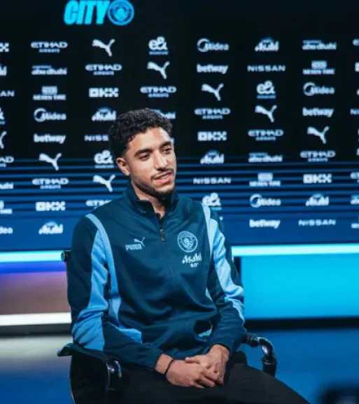 عمر مرموش: جناحا مانشستر سيتي كانا مذهلين أمام نيوكاسل.. وسعداء بالتأهل