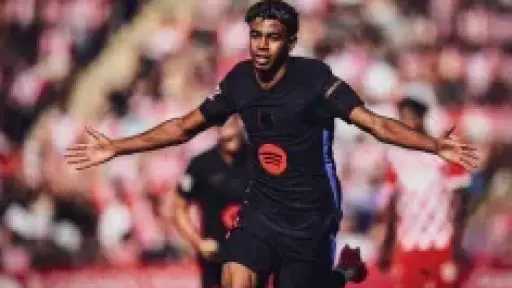 لامين يامال يواصل تحطيم الأرقام القياسية ويقترب من... لامين يامال يواصل تحطيم الأرقام القياسية ويقترب من إنجاز راؤول التاريخي