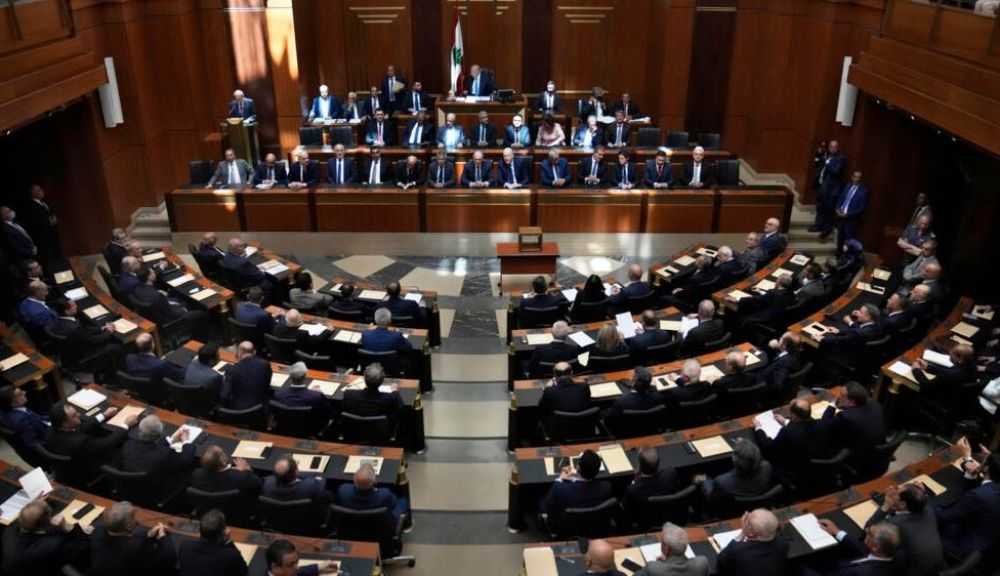 مجلس النواب اللبناني يمدد ولايته سنتين بأغلبية 76 صوتًا