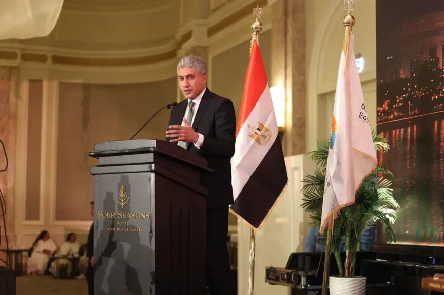 وزير السياحة والآثار