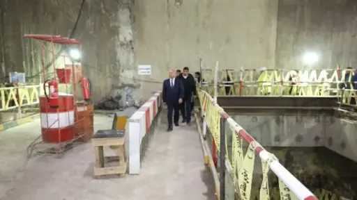 وزير النقل يعلن وصول ماكينات حفر الخط الرابع للمترو إلى محطات المتحف الكبير والرماية