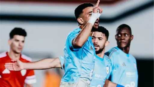 فيديو | الأهلي يسقط في فخ الهزيمة أمام طلائع الجيش ويفرط بصدارة الدوري