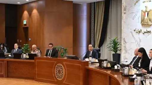 مهنئا الإمام الأكبر بعيد الفطر.. رئيس الوزراء: أدام الله جهود أزهرنا الشريف