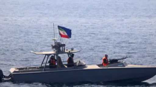 سنتكوم تدعو المدنيين في إيران إلى تجنب الموانئ التي تعمل فيها القوات الإيرانية