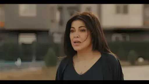 الحلقة السابعة من مسلسل “اللون الأزرق” تكشف معاناة الأمومة والتحديات النفسية