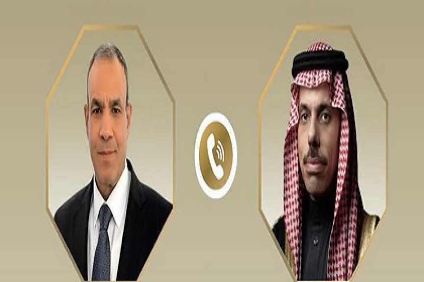 وزير الخارجية يبحث هاتفيا مع نظيره السعودي تطورات التصعيد العسكري في المنطقة