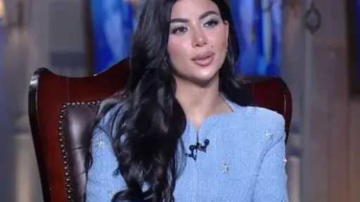 كارولين عزمي: مررت بأزمة نفسية حادة وذهبت لطبيب نفسي