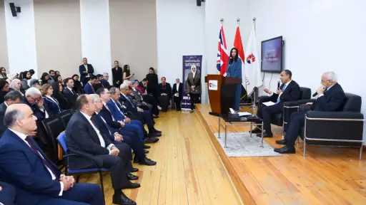 وزير الخارجية يعقد لقاءً تفاعليًا مع طلاب الجامعة البريطانية في مصر