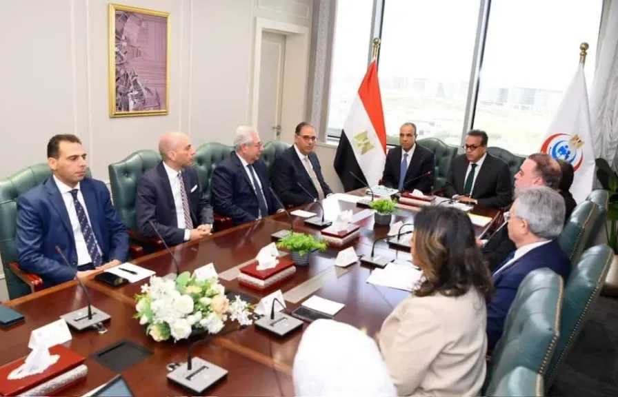 وزيرا الخارجية والصحة يوقعان بروتوكول “علاجك في مصر” لتيسير الرعاية الطبية المتكاملة للمصريين بالخارج