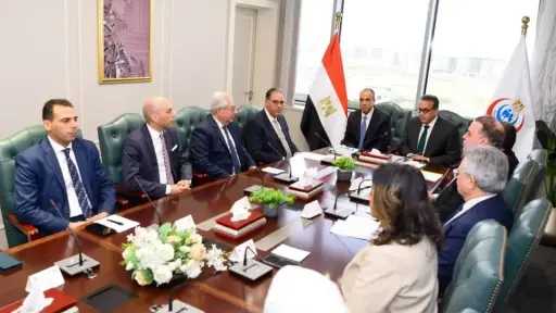 وزيرا الخارجية والصحة يوقعان بروتوكول “علاجك في مصر” لتيسير الرعاية الطبية المتكاملة للمصريين بالخارج