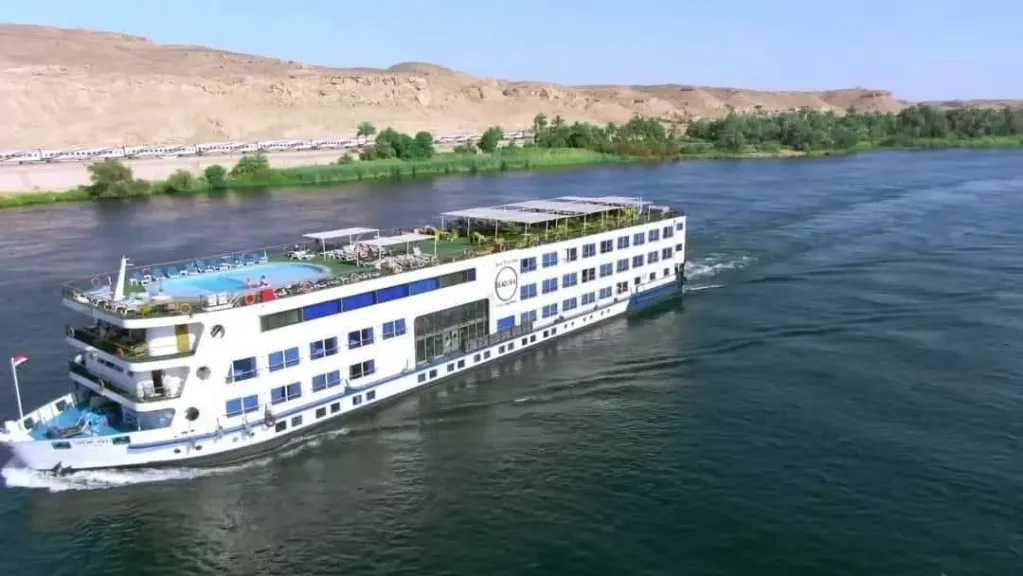 النقل تدعو القطاع الخاص للاستثمار في تطوير النقل النهري بآليات جديدة