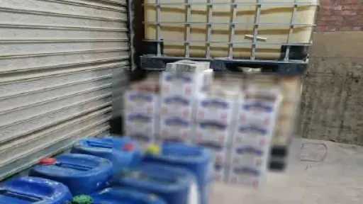 ضبط أكثر من 5 طن منظفات صناعية ومنتجات مجهولة المصدر بمخزن غير مرخص بالقليوبية