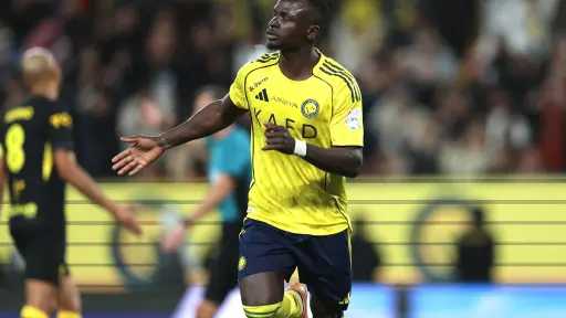 عرض أوروبي يشعل مستقبل ساديو ماني.. وبشكتاش يتحرك رسميًا لضمه