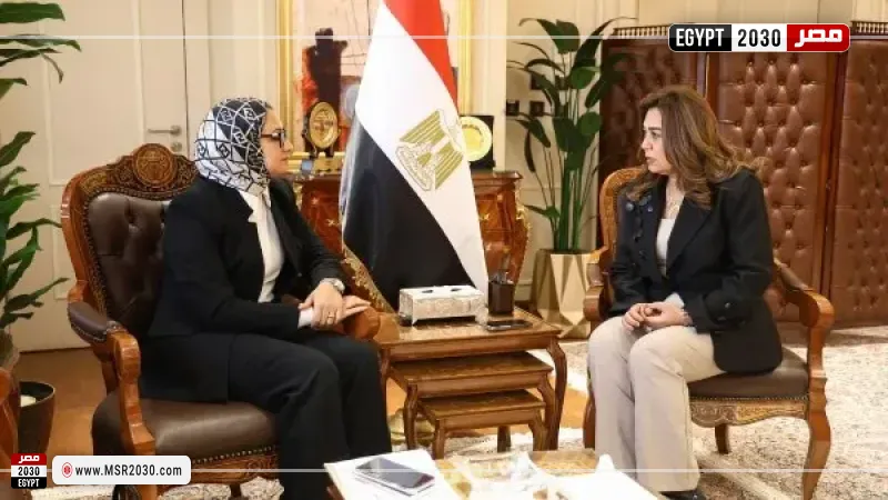 وزيرة التنمية المحلية تتابع مع محافظ الوادي الجديد جهود مواجهة سوء الأحوال الجوية