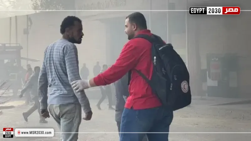 الهلال الأحمر المصري يساند الإسعاف في حريق مصنع بالدقهلية