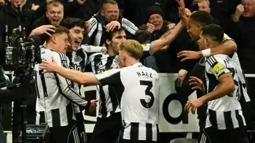 نيوكاسل يهزم تشيلسي بهدف نظيف في الدوري الإنجليزي