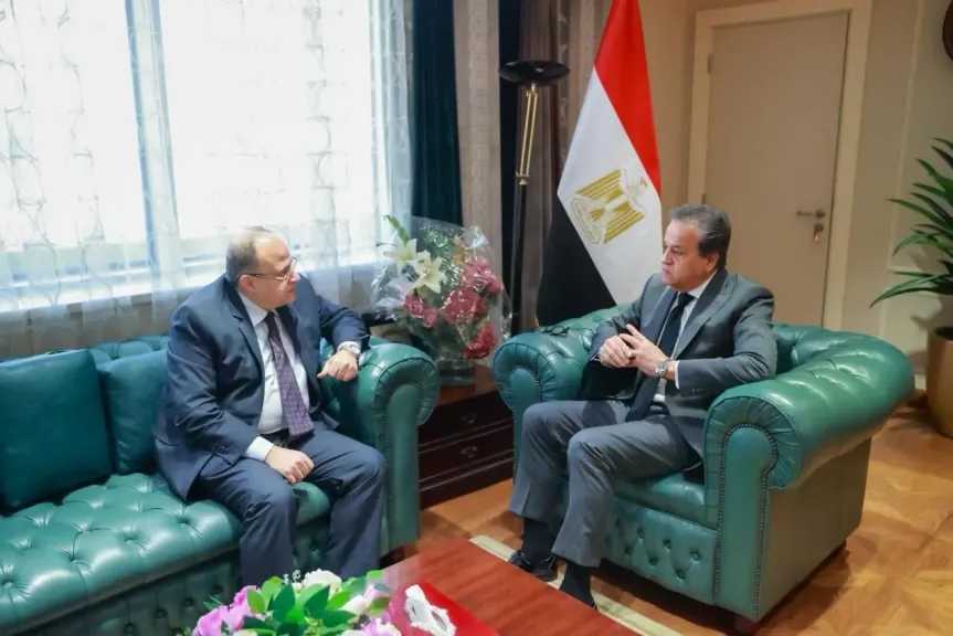 وزير الصحة يبحث مع رئيس هيئة الدواء توافر الأدوية والمستلزمات وملفات أخرى